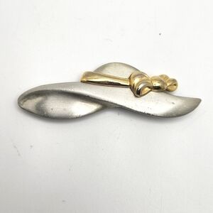 🟢3/$19🟢 Vintage Signed FAF Pewter 18k Gold Bonnet Hat Brooch with Bow